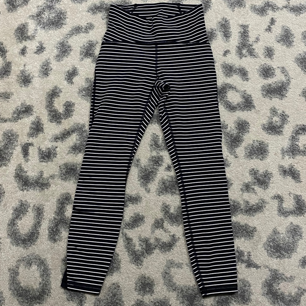 Lululemon Train Times 7/8 Pant 25" Blk/Wh Stripe